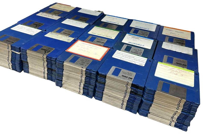 20 X Mixed DD 3.5 Floppy Amiga Double Density - Untested2