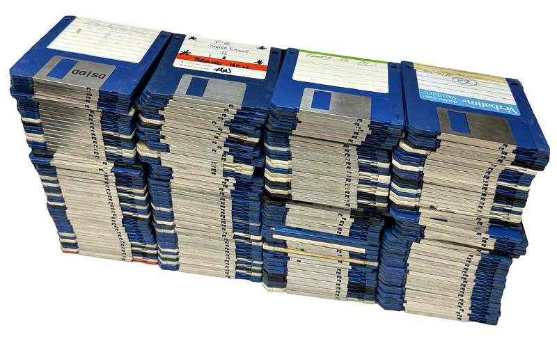 190 X Mixed DD 3.5 Floppy Amiga Double Density - Untested, Holes Burnt on Left3